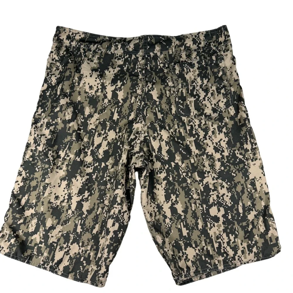 Budweiser Mens XL Digital Camo Board Shorts Green Swim Trunks Logo Mesh Lining